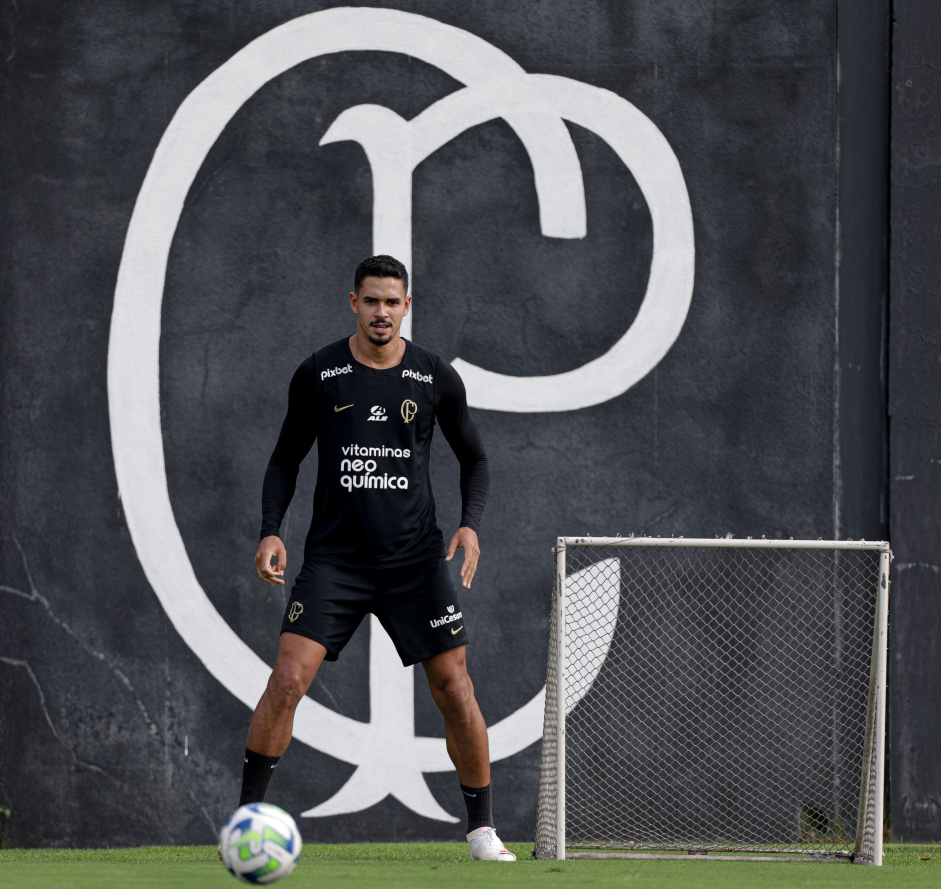 Corinthians rebate verso de Lucas Verssimo sobre assinatura de contrato