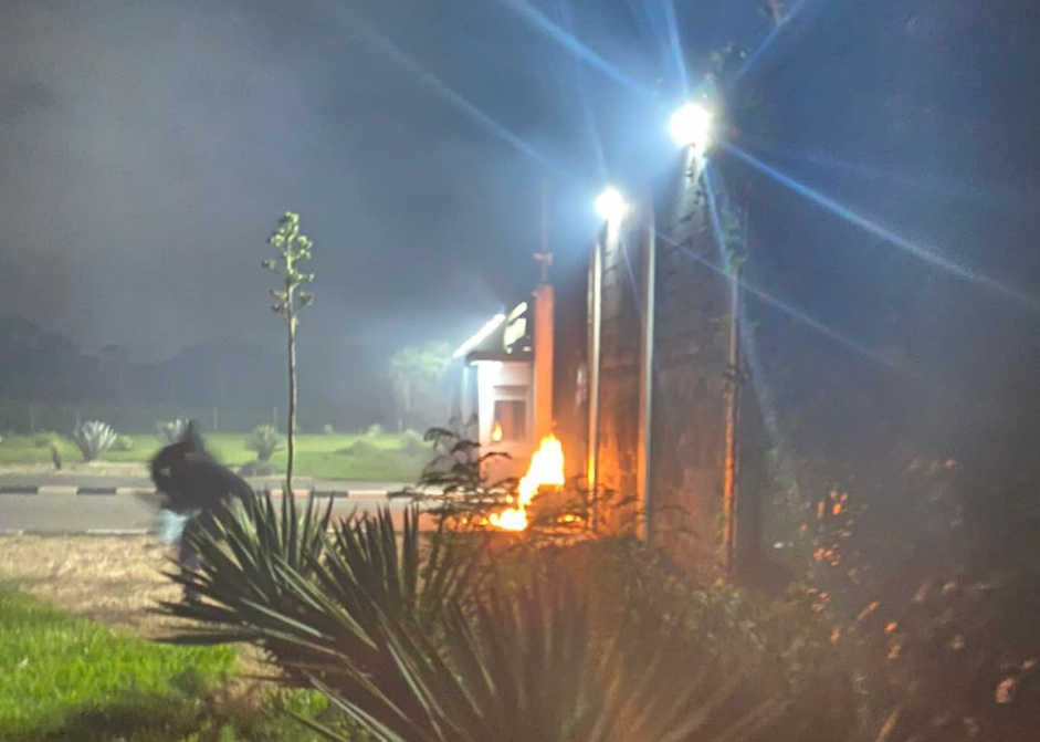 CT do Corinthians  atacado por fogo nesta madrugada