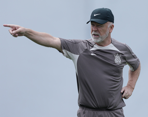 Corinthians encara o Novorizontino neste domingo, �s 11h, pelo Paulista