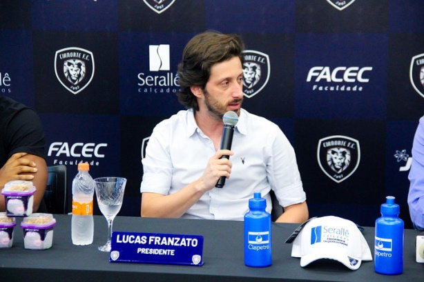 Lucas Franzato se declarou torcedor do Corinthians na infância