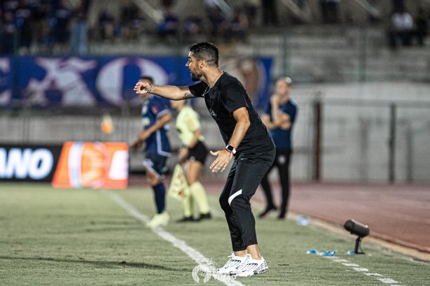Ant�nio Oliveira elogiou os atacantes do Corinthians ap�s a classifica��o na Copa do Brasil