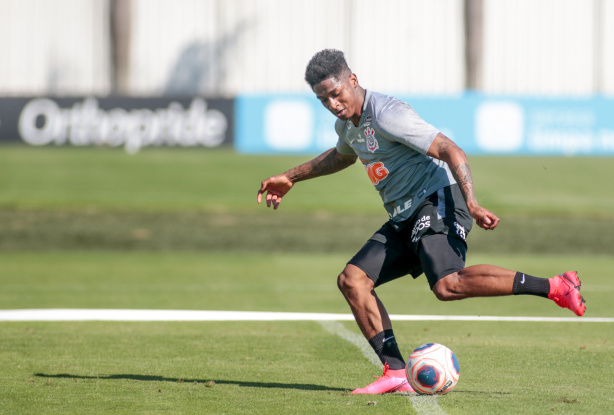 Yony Gonzalez teve passagem relâmpago pelo Corinthians em 2020