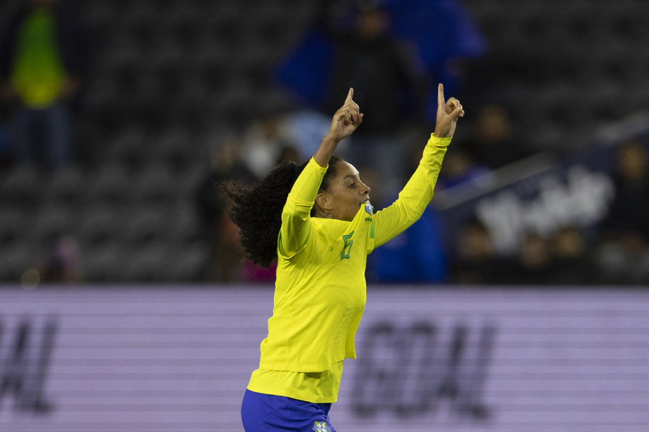 Yasmim marcou gol de letra na vitria da Seleo Brasileira sobre o Mxico