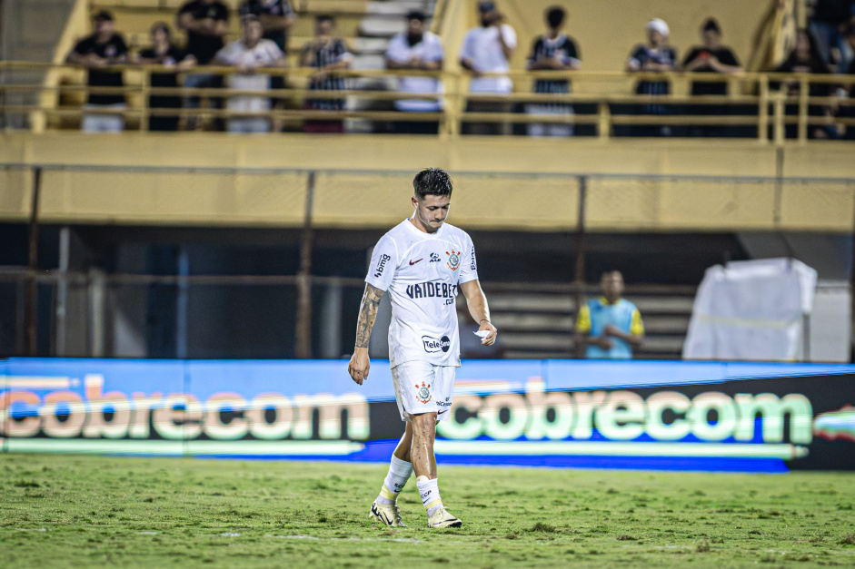Dupla recebe carto vermelho e desfalca o Corinthians na terceira fase da Copa do Brasil