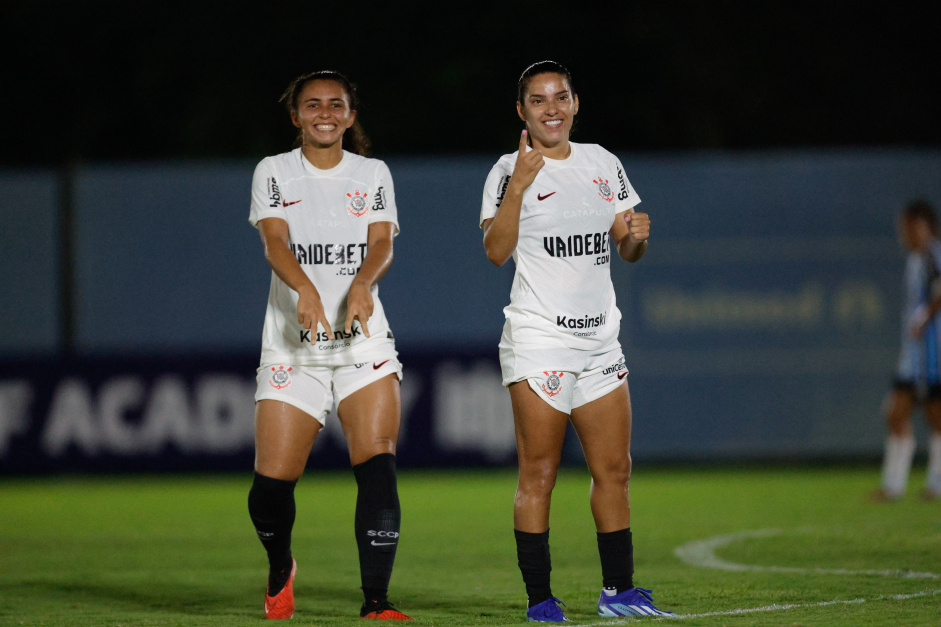 Corinthians vence o Grmio fora de casa e estreia com o p direito no Brasileiro Feminino