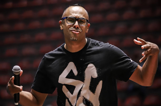 Conheça Borracha Beat Box, a voz do Corinthians Basquete no Parque São Jorge