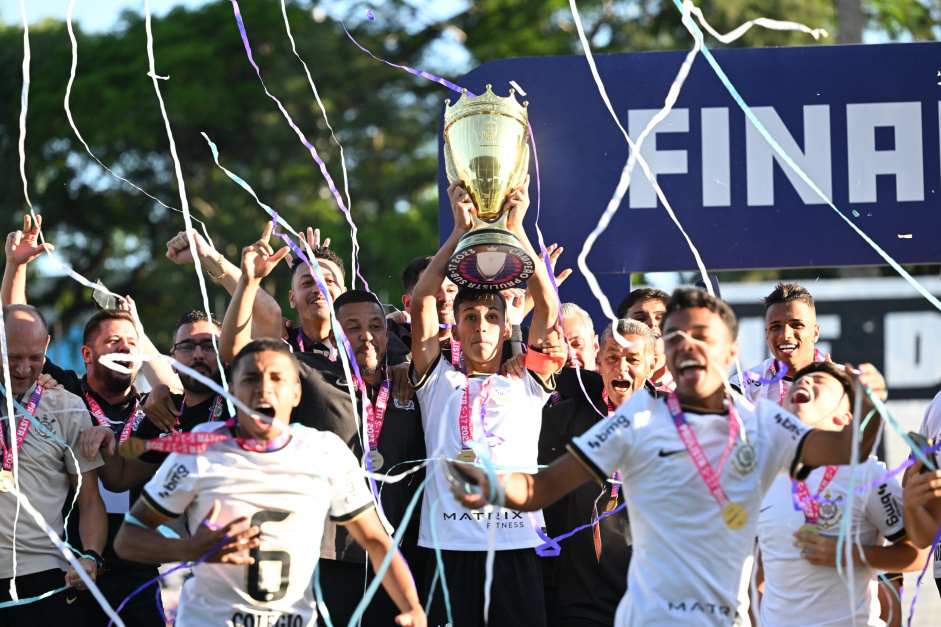 Atual campeo, Corinthians conheceu os cinco adversrios da fase de grupos do Paulista Sub-17