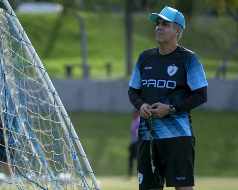 Treinador do Londrina elogia preparao do Corinthians e trata duelo como 'privilgio'