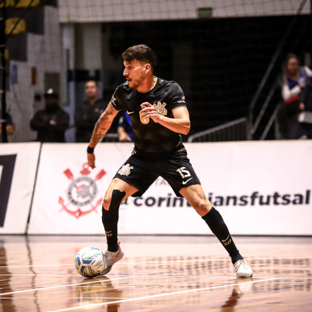 Levy deve ser desfalque para o Corinthians na partida contra o Pato
