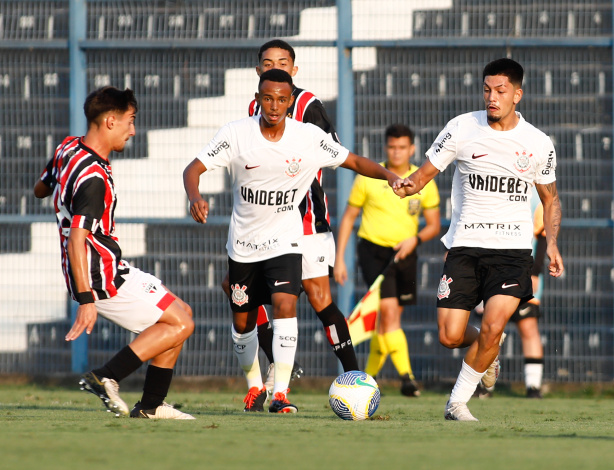 Corinthians e São Paulo fizeram a partida de ida das quartas de final da Copa do Brasil