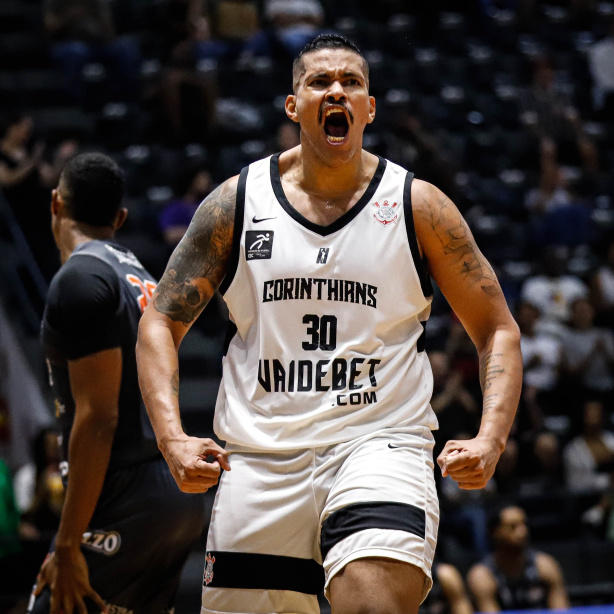 Hettsheimeir foi o cestinha do Corinthians contra o Caxias pelo NBB
