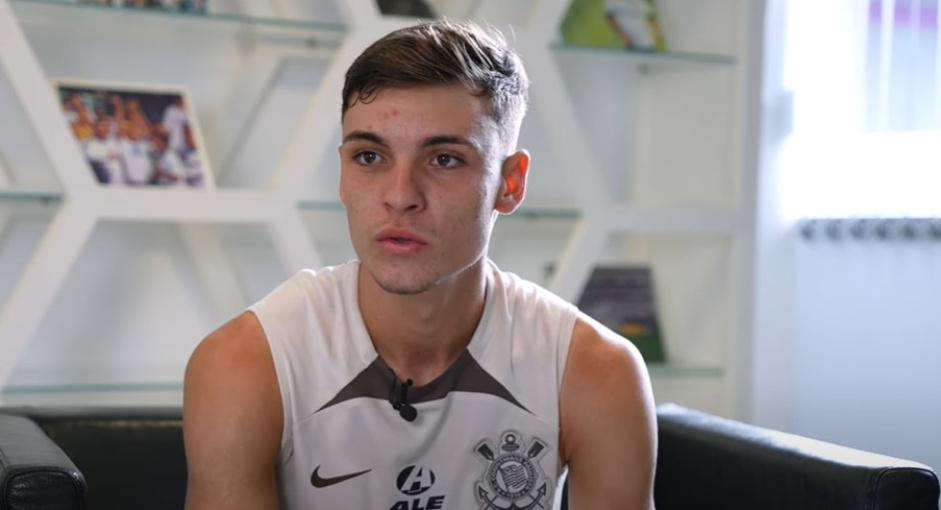 Conselhos de companheiros, dolo belga e sonhos: jovem do Corinthians faz revelaes em entrevista
