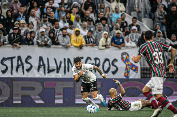 Jogo entre Corinthians e Fluminense terá ação especial envolvendo crianças cegas