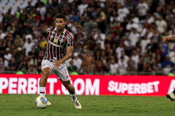 Adnré é desfalque do Fluminense