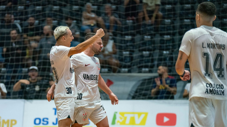 Corinthians mede foras contra a AABB na estreia do Paulista de Futsal