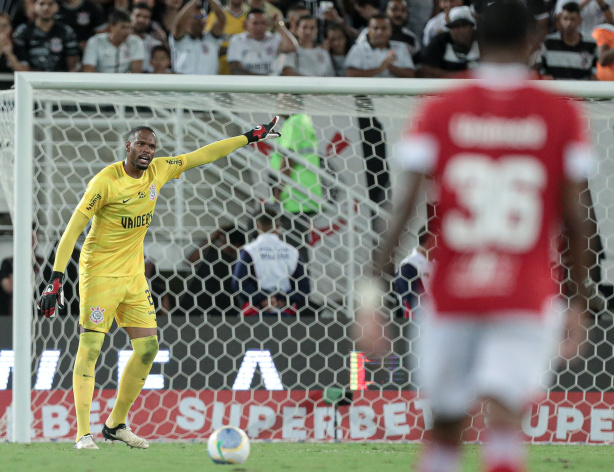 Carlos Miguel foi um dos protagonistas na vitória do Corinthians