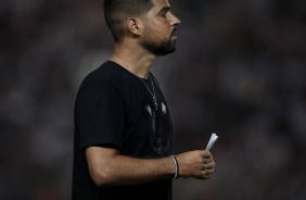 Antnio Oliveira atribui desempenho abaixo do Corinthians com desgaste da equipe