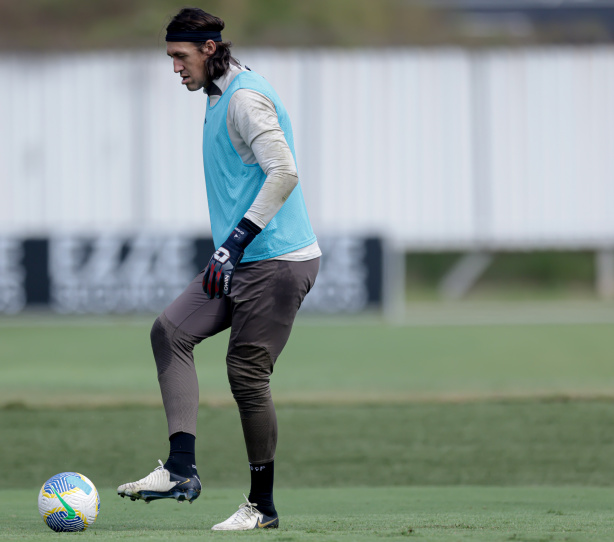 Vivendo situação complexa no Corinthians, Cássio participou do treino desta quinta-feira