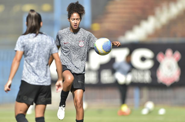 Sequ�ncia de convoca��es para Sele��o tira chances de Gi Fernandes no Corinthians