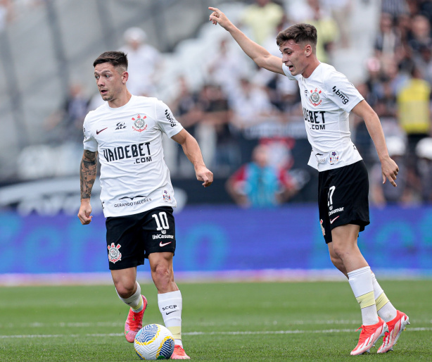 Garro, Bidon e Raniele estão invictos jogando como titulares juntos pelo Corinthians