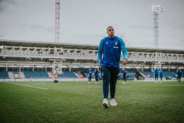 Murillo foi o melhor jogador do Nottingham Forest na �ltima temporada e o Corinthians segue tendo 10% dos direitos econ�micos do zagueiro
