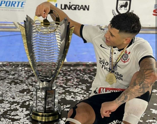 Guilhermão fez a maior parte de sua base no Corinthians e deixou o clube em 2021 após dois anos de profissional