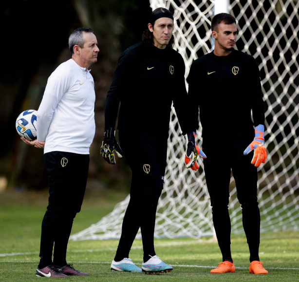 Donelli e C�ssio durante treinamento do Corinthians