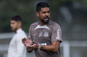 Corinthians se reapresentou na manh desta sexta-feira ao CT Joaquim Grava