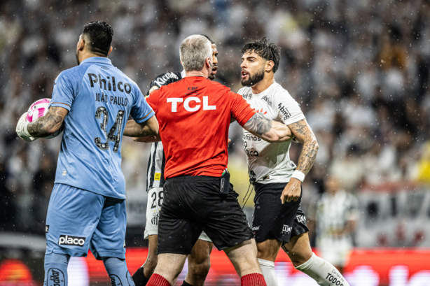 Anderson Daronco apitou apenas um jogo do Corinthians em 2024