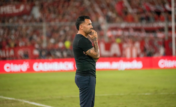 Ídolo é oferecido ao Corinthians, que segue com dificuldade nos planos A e B