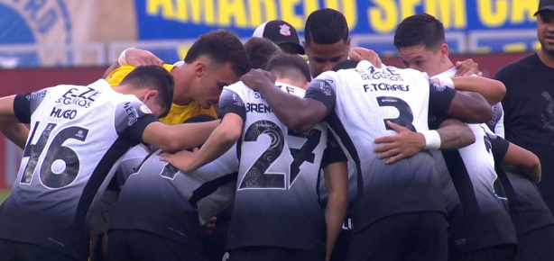 Elenco do Corinthians contra o Cruzeiro