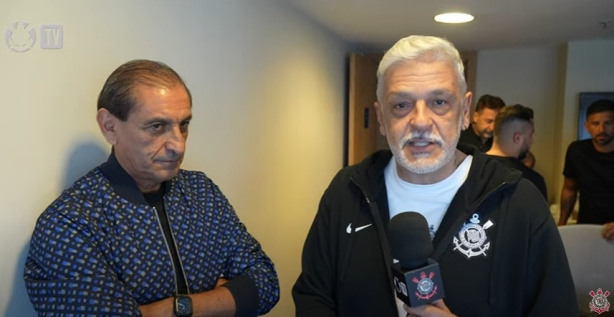 Corinthians demite Ivan Andrade