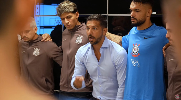 Emiliano Díaz foi o protagonista do Corinthians antes de a bola rolar