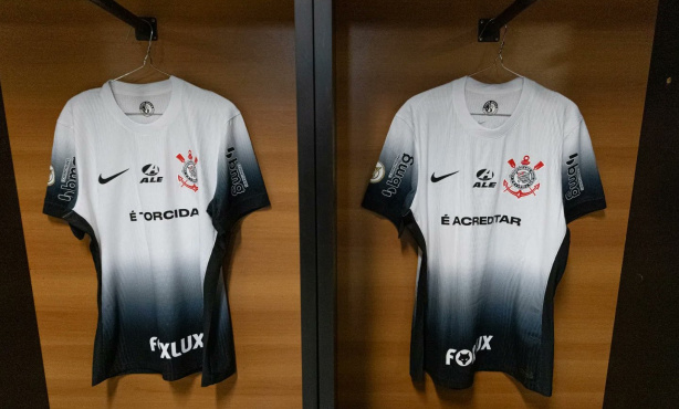 Camisa do Corinthians conta com slogans em alusão à identidade do clube