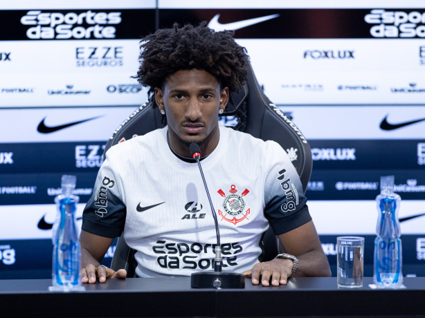 Talles Magno assume papel de mentor mas espera continuar a aprender no Corinthians