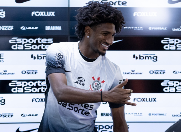 Talles Magno relembra amizade com Hugo Souza e exalta relação com a diretoria do Corinthians