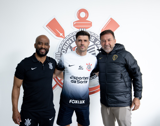 Héctor Hernández é o sétimo reforço do Corinthians nesta janela de transferências