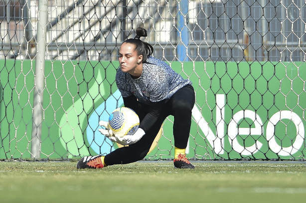 Nicole foi titular no gol do Corinthians contra o S�o Paulo