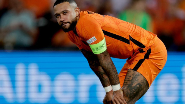 Memphis Depay est� encaminhado com o Corinthians