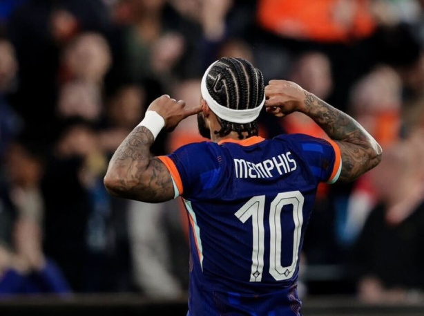 Memphis Depay assinará contrato de dois anos com o Corinthians