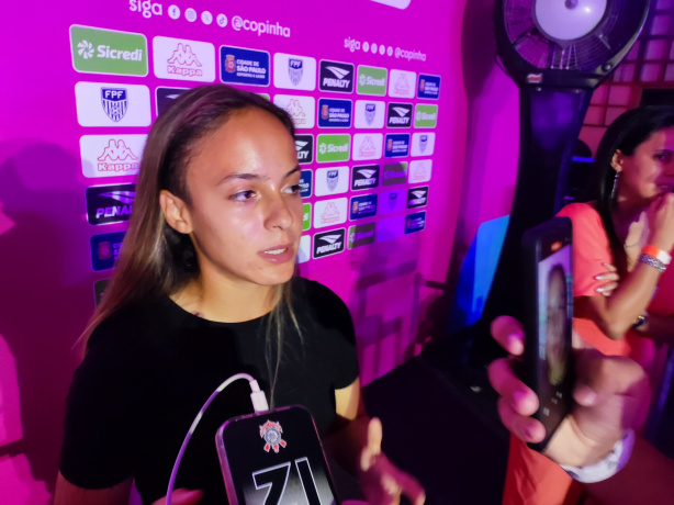Julia Brito afirmou que Corinthians entrará na luta pelo título do torneio de base