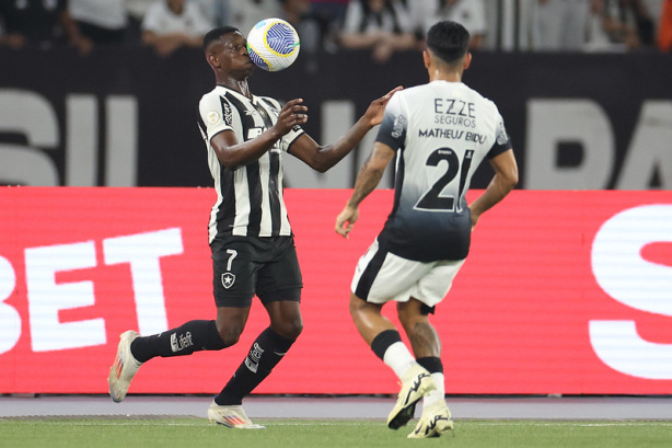 Corinthians cai uma posição na tabela e pode terminar rodada na vice-lanterna do Brasileirão