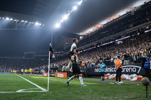 Corinthians é segundo time que menos perdeu como mandante no Brasileirão