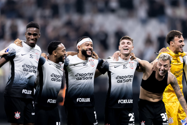 Ramón Díaz exalta qualidade do elenco e pede pés no chão para sequência da temporada do Corinthians