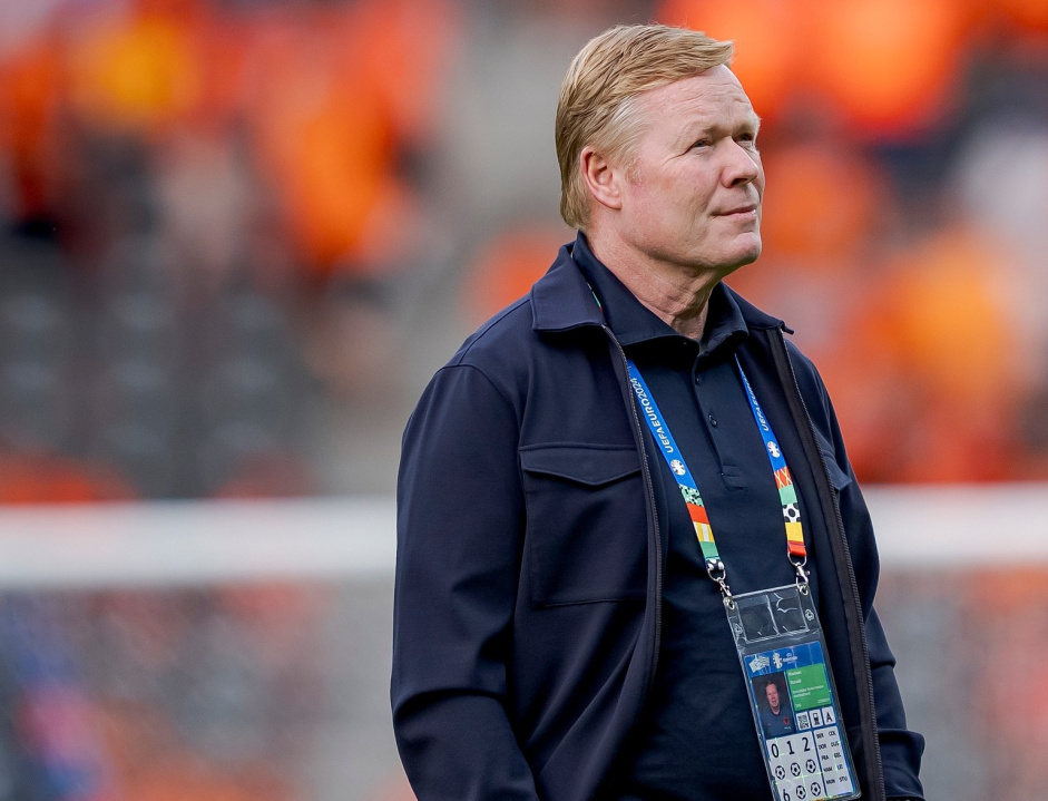 Tcnico da Holanda atualiza situao de Memphis Depay aps substituio em jogo do Corinthians