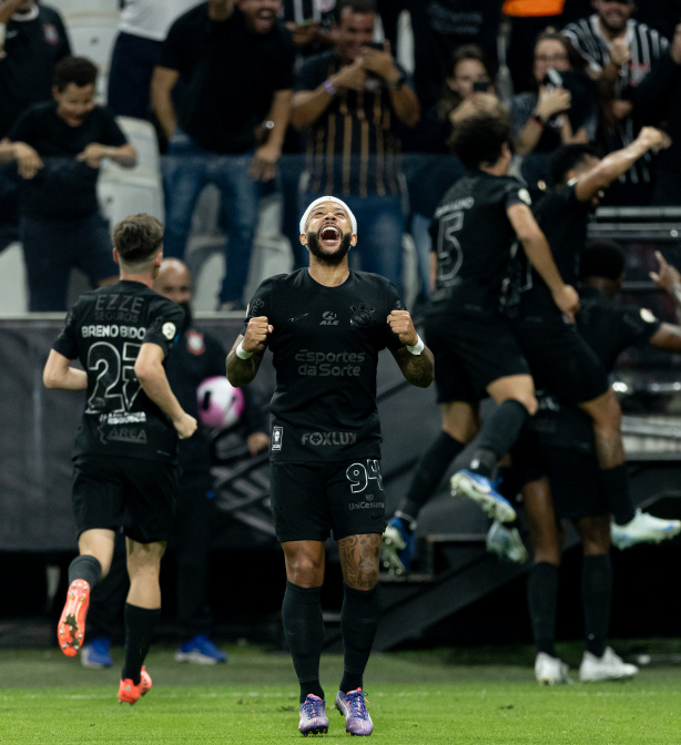 Memphis Depay aumenta a lista de artilharia do Corinthians em 2024
