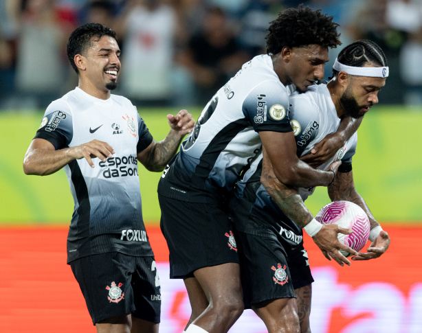Corinthians deixa a zona de rebaixamento após mais de três meses