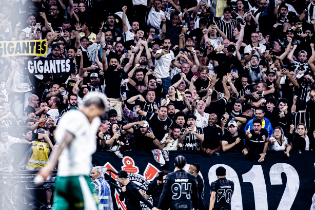 Corinthians abre margem para o Z4 antes de confronto direto no Campeonato Brasileiro