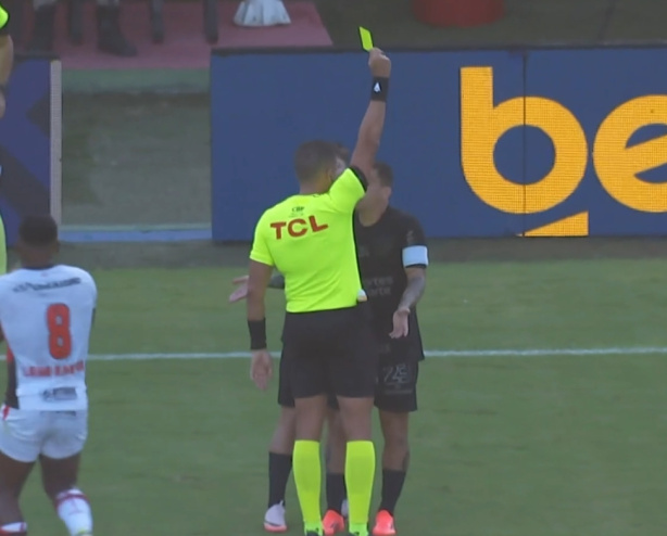 Corinthians venceu o Vit�ria pelo Brasiileir�o