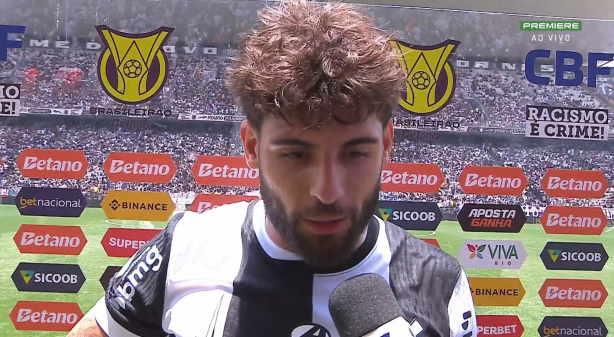 Yuri Alberto foi substituído no intervalo